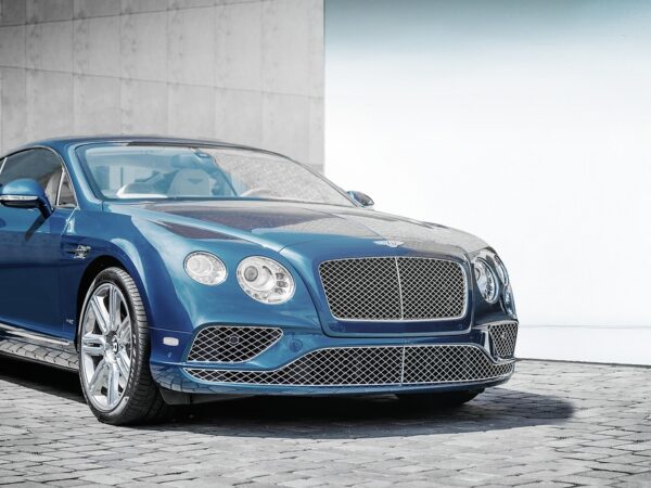 Fact vs. Fiction: Separating Truth from Myth in the World of Hybrid Cars